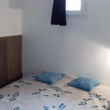 Appt 2 Pieces 33m2 + Terrasse 14m2 Ref 4047 아파트 *