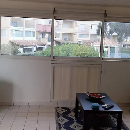 아파트 Appt 2 Pieces 33m2 + Terrasse 14m2 Ref 4047 *