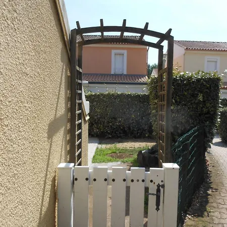 Appt 2 Pieces 33m2 + Terrasse 14m2 Ref 4047 아파트 *